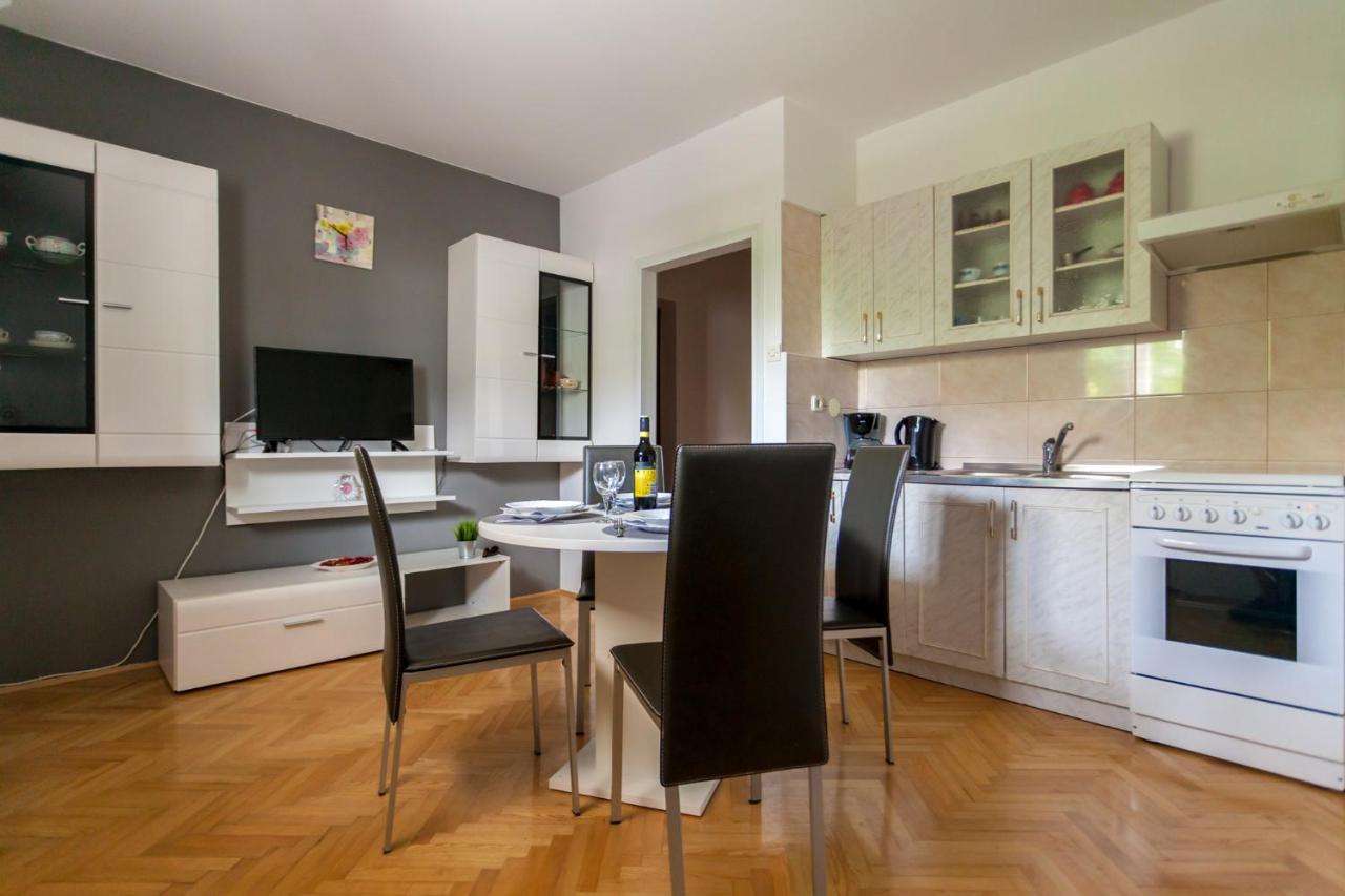Apartment Leni Krk Town Bagian luar foto